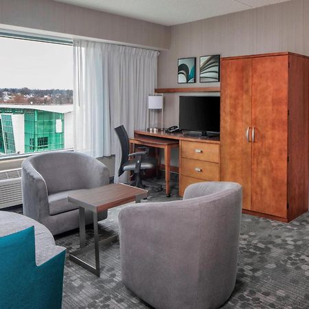 Courtyard By Marriott Stamford Downtown Hotel Kültér fotó