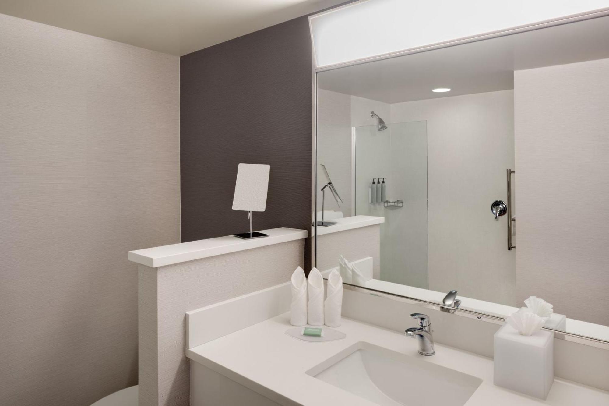 Courtyard By Marriott Stamford Downtown Hotel Kültér fotó